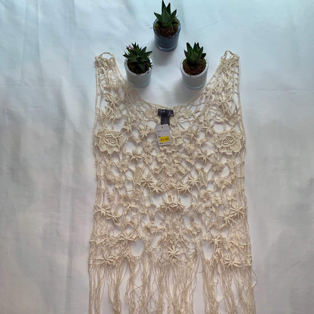 Cotton beige flower pattern throw over